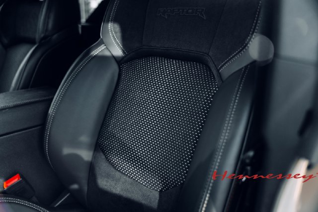 New 2026 Ford Bronco Raptor w/ Interior Carbon Fiber Pack AWD/4WD image 24