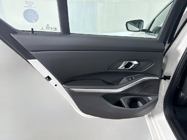 Used 2026 BMW 330i Sedan RWD image 25