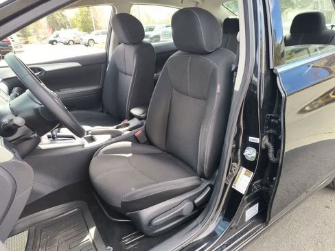 Used 2018 Nissan Sentra S image 11