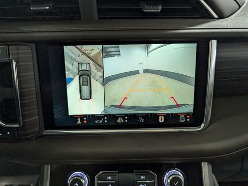 Used 2023 GMC Yukon Denali w/ Advanced Technology Package image 30