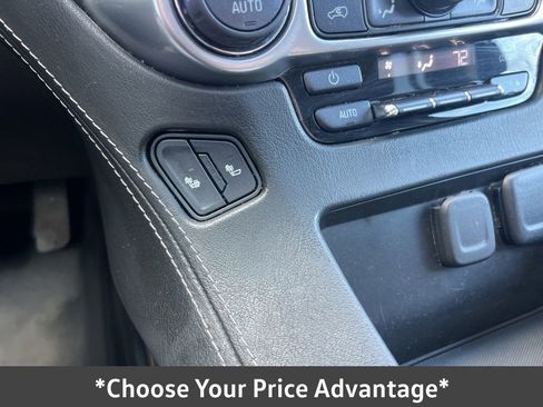 Used 2018 Chevrolet Suburban LT image 74