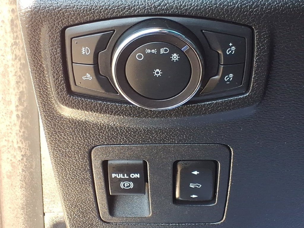 Used 2020 Ford F150 XLT w/ Equipment Group 302A Luxury AWD/4WD image 12