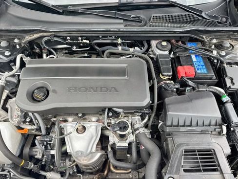 Used 2025 Honda Civic Sport image 32