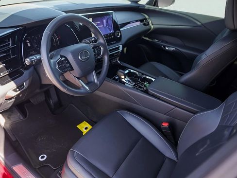 Used 2024 Lexus RX 350 FWD w/ Technology Package image 12