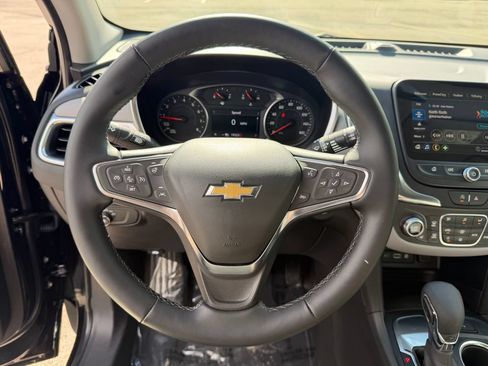 Used 2024 Chevrolet Equinox LT FWD image 25