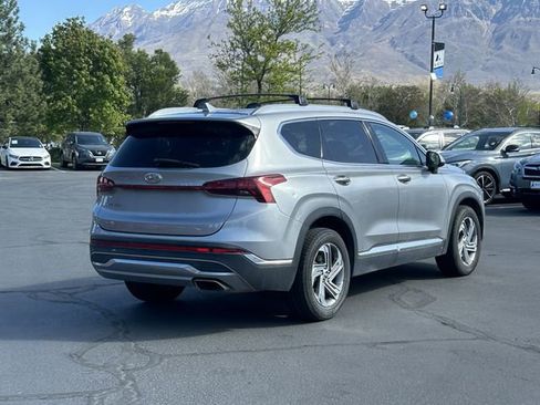 Used 2022 Hyundai Santa Fe SEL w/ Convenience Package FWD image 4