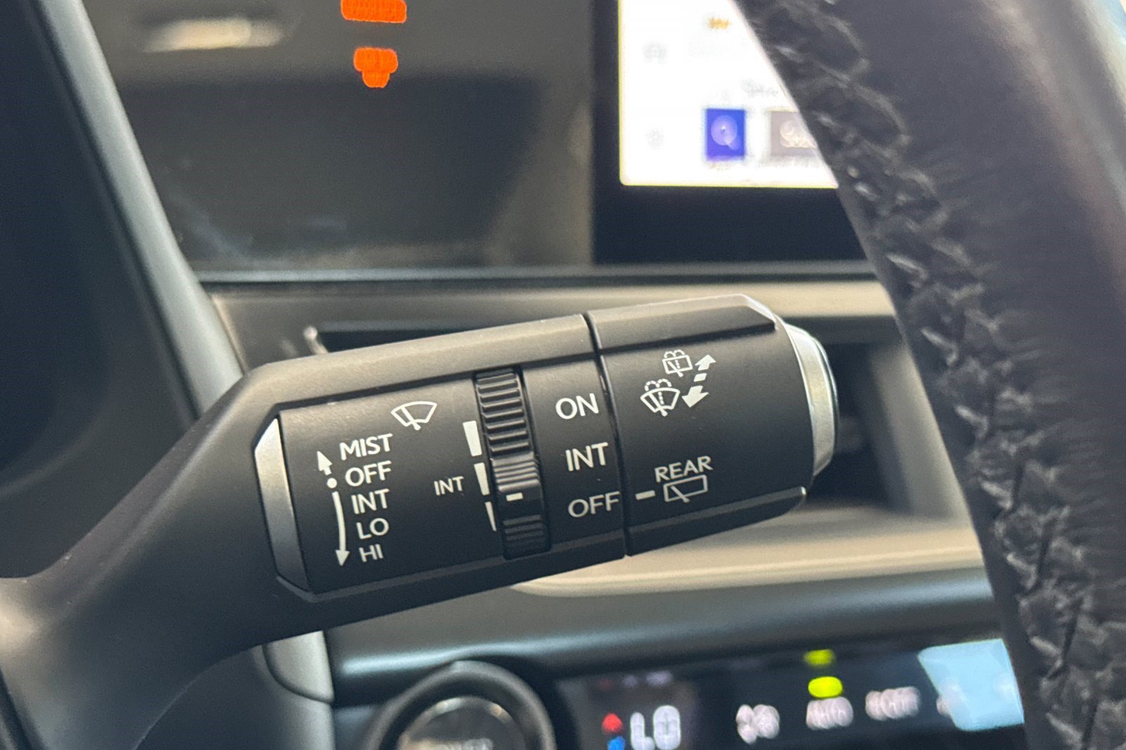 Certified 2025 Lexus UX 300h FWD w/ Accessory Package (Z2) image 33