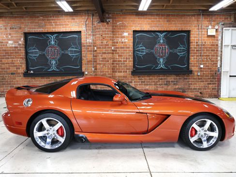 Used 2006 Dodge Viper SRT-10 RWD image 29