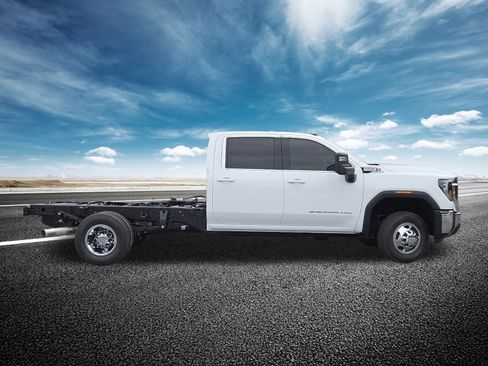 New 2026 GMC Sierra 3500 SLE w/ SLE Convenience Package image 20
