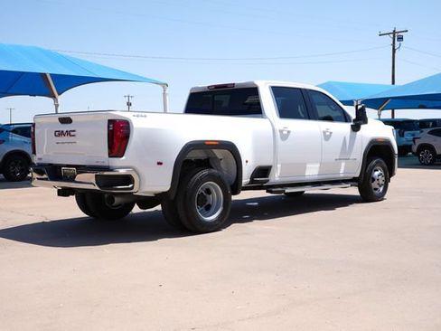 New 2026 GMC Sierra 3500 SLE w/ SLE Value Package AWD/4WD image 3
