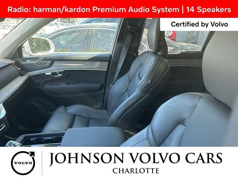 Used 2025 Volvo XC90 T8 Ultra w/ Protection Package Premier image 4