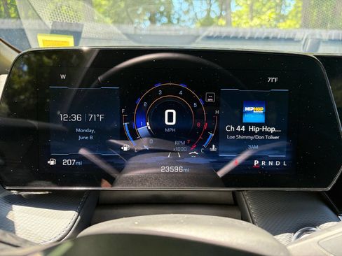 Used 2025 Chevrolet Equinox LT FWD image 35