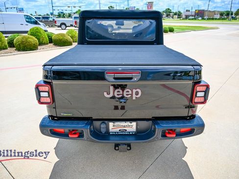 Used 2022 Jeep Gladiator Rubicon w/ LED Lighting Group AWD/4WD image 6