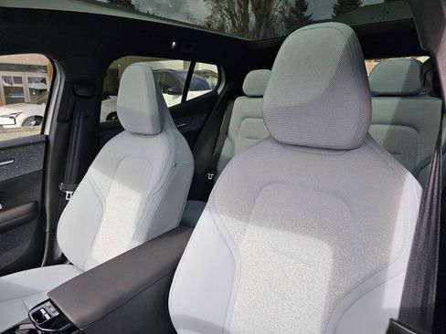 New 2025 Volvo EX30 Ultra w/ Protection Package Premier image 22