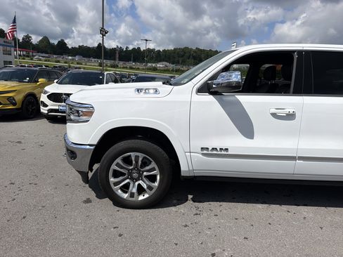 Used 2024 RAM 1500 Limited AWD/4WD image 12