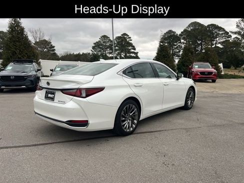 Used 2025 Lexus ES 300h Ultra Luxury image 8