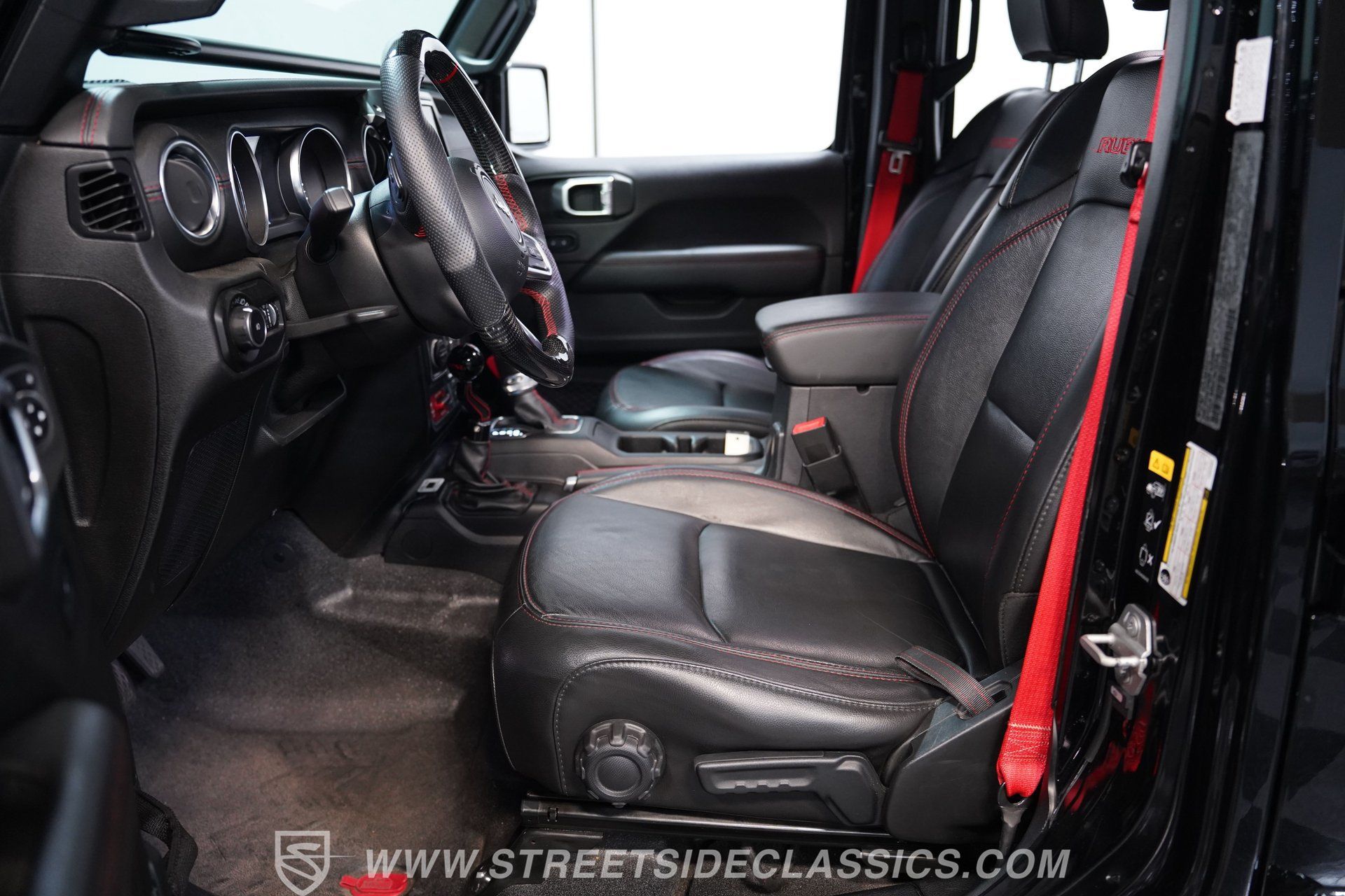 Used 2020 Jeep Wrangler Unlimited Rubicon w/ Quick Order Package 28Y Recon AWD/4WD image 29