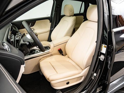 New 2026 Mercedes-Benz GLA 250 4MATIC image 24