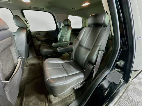 Used 2008 GMC Yukon SLT w/ SLT Preferred Equipment Group image 29
