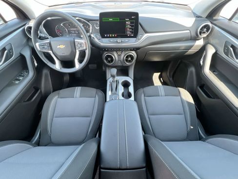 Used 2025 Chevrolet Blazer LT FWD image 15