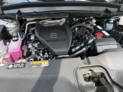 Certified 2025 Toyota Grand Highlander FWD image 13