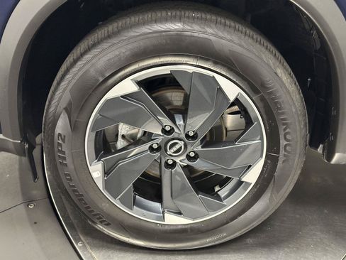 Used 2026 Nissan Rogue SV AWD/4WD image 18