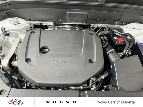 New 2026 Volvo XC90 B6 Plus w/ Protection Package Premier image 18