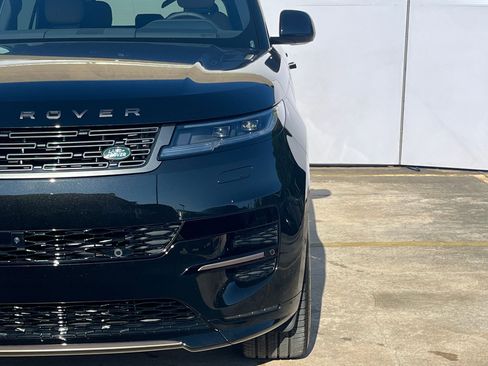 New 2025 Land Rover Range Rover Sport Dynamic SE image 11