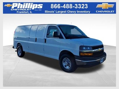 New 2026 Chevrolet Express 2500 Extended w/ Enhanced Convenience Package