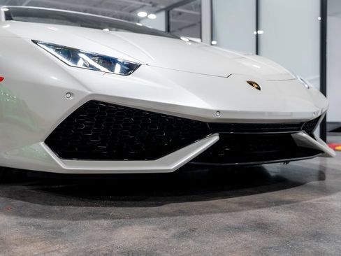 Used 2016 Lamborghini Huracan LP 610-4 AWD/4WD image 10