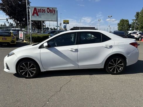 Used 2017 Toyota Corolla SE image 8