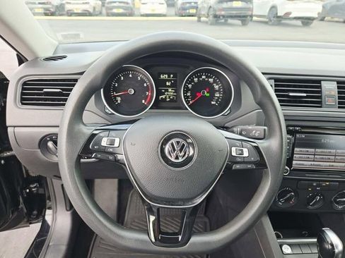 Used 2015 Volkswagen Jetta S w/ Welcome Package FWD image 15