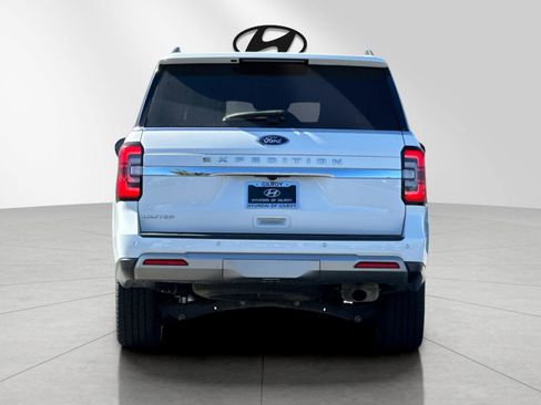 Used 2023 Ford Expedition Limited image 4