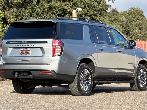 Used 2023 Chevrolet Suburban Z71 image 4