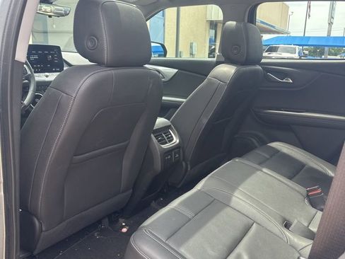 Used 2023 Chevrolet Blazer LT w/ Sound & Technology Package FWD image 5