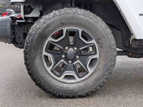 Certified 2016 Jeep Wrangler Unlimited Rubicon image 25