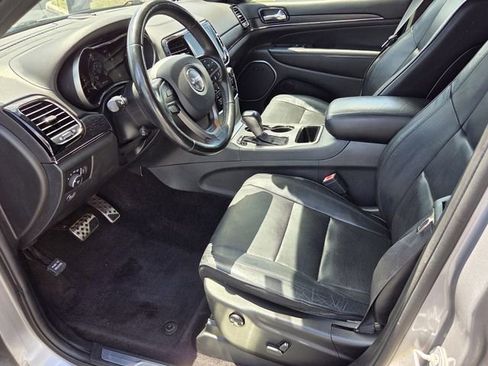 Used 2019 Jeep Grand Cherokee High Altitude RWD image 8