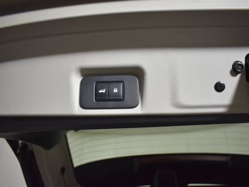 Certified 2024 Nissan Ariya AWD image 33