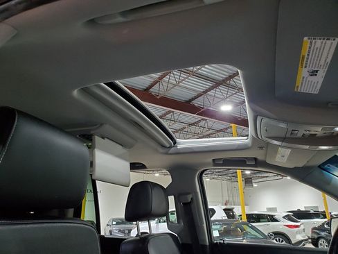 Used 2017 GMC Yukon SLT w/ Open Road Package image 15