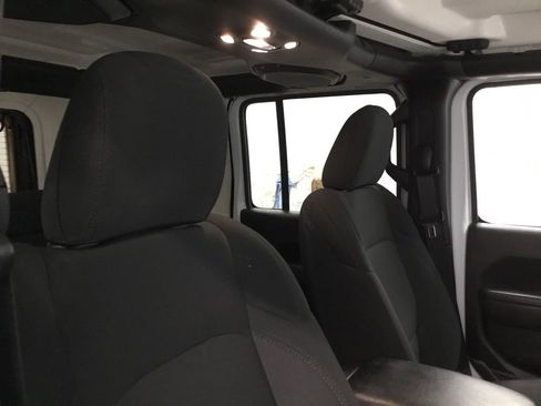 Used 2023 Jeep Wrangler Willys image 18