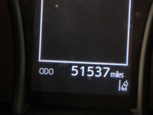 Used 2023 Toyota Camry SE image 16