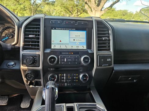 Used 2017 Ford F150 Lariat w/ Equipment Group 502A Luxury image 12