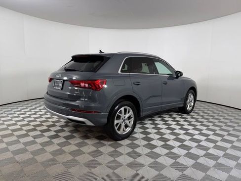 Used 2023 Audi Q3 2.0T Premium w/ Convenience Package AWD/4WD image 7