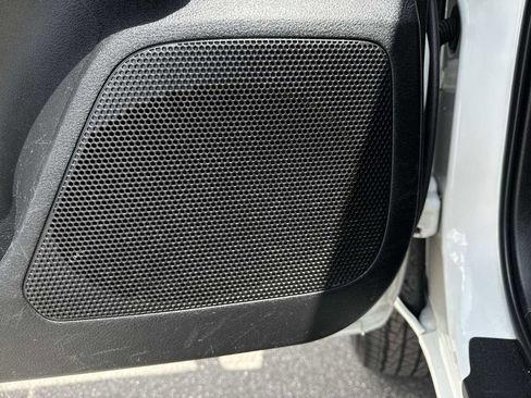 Used 2022 Toyota Tacoma SR RWD image 30