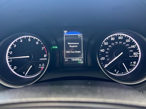 Used 2024 Toyota Camry SE FWD image 24