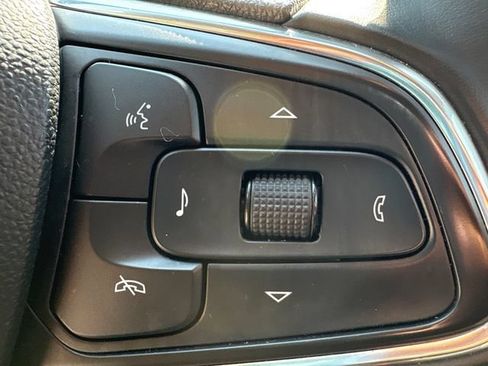 Used 2025 Buick Encore GX Preferred AWD/4WD image 26
