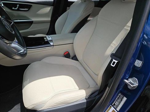 Used 2023 Mercedes-Benz C 300 Sedan image 19