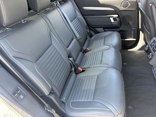 Used 2023 Land Rover Discovery HSE R-Dynamic AWD/4WD image 22