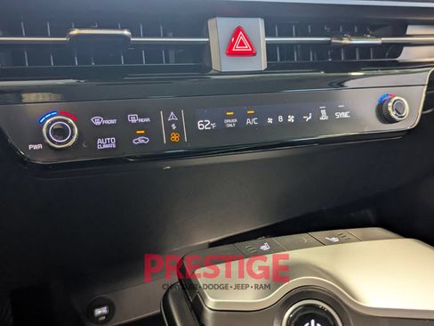 Used 2024 Kia EV6 Light RWD image 22