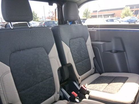 Used 2022 Ford Bronco Wildtrak image 8